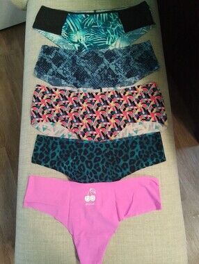 Pink Victorias Secret No Show Panties-NWOT